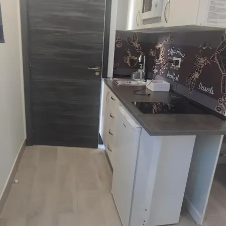 Apartment 21bis *