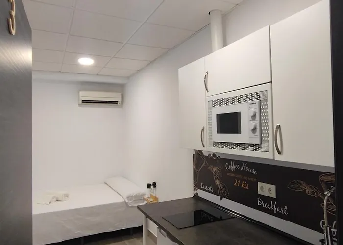 21bis Apartment *